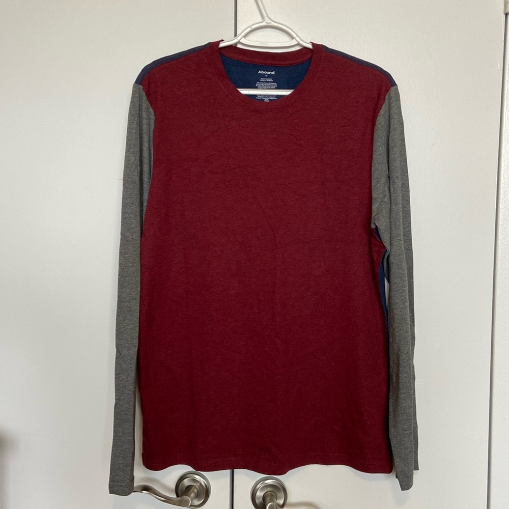 NWOT Abound Colour Block Men’s Longsleeve M